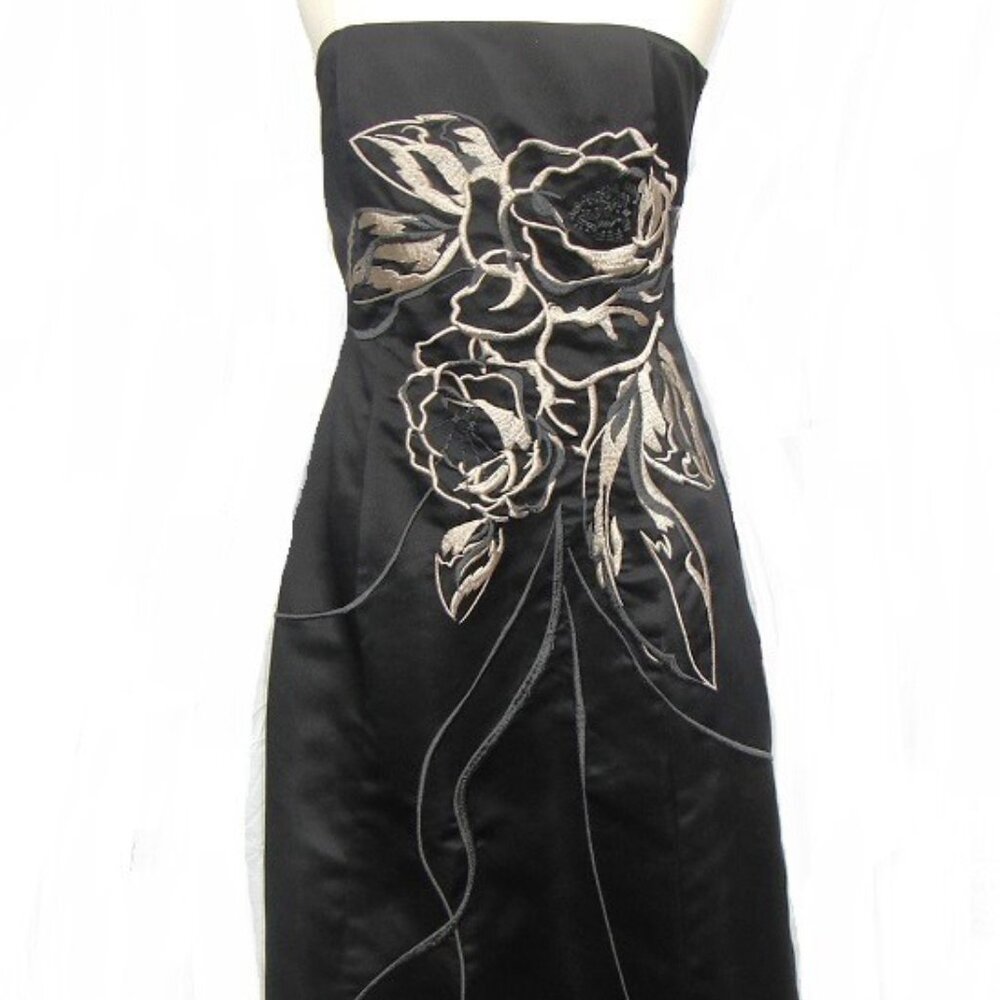 White House Black Market Embroidery & Floral Bead Dress Size 6 Strapless Bust